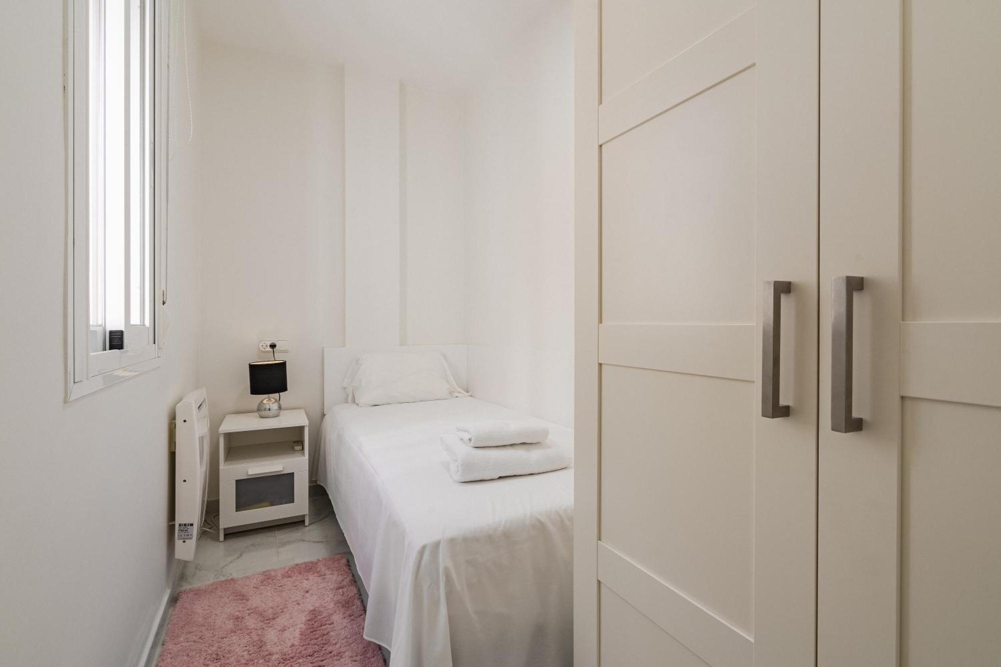 Private Luxurious Hillside Villa With Pool & Sea Views For 8 To 10 Ppl 푸엔히롤라 외부 사진