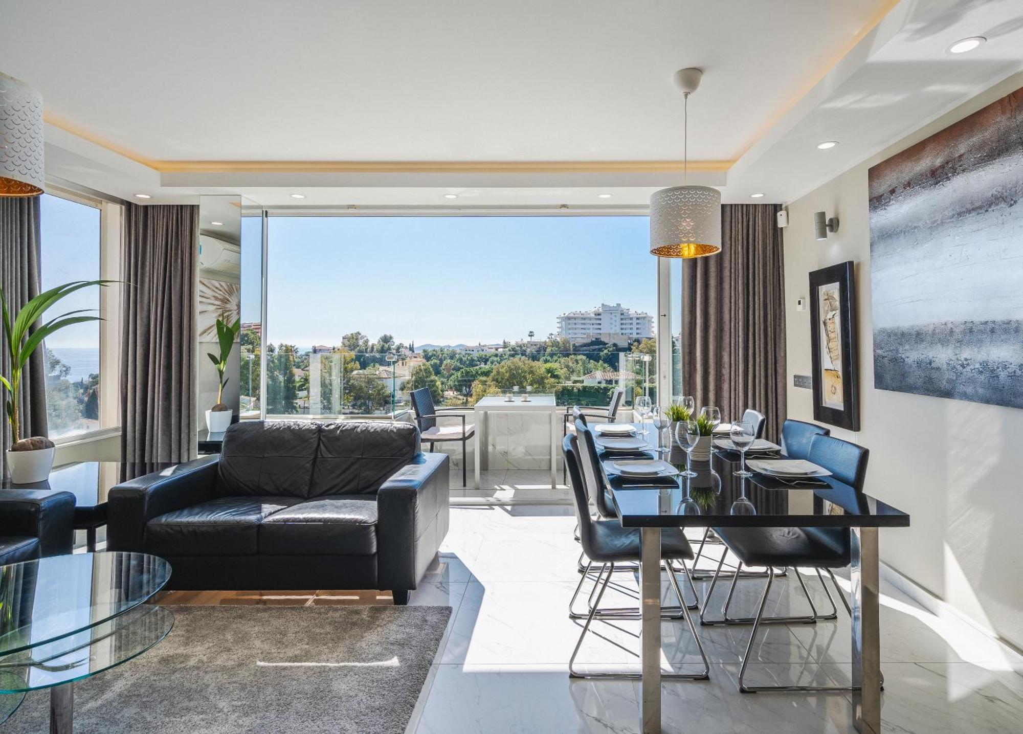 Private Luxurious Hillside Villa With Pool & Sea Views For 8 To 10 Ppl 푸엔히롤라 외부 사진